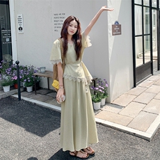 法式蕾丝拼接绿色上衣半身裙套装女夏2025新款两件套大方得体穿搭，女装套装/套裙，2C125