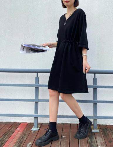 秋季新款时尚潮流抽绳设计V领连衣裙女,女装连衣裙,日の谷