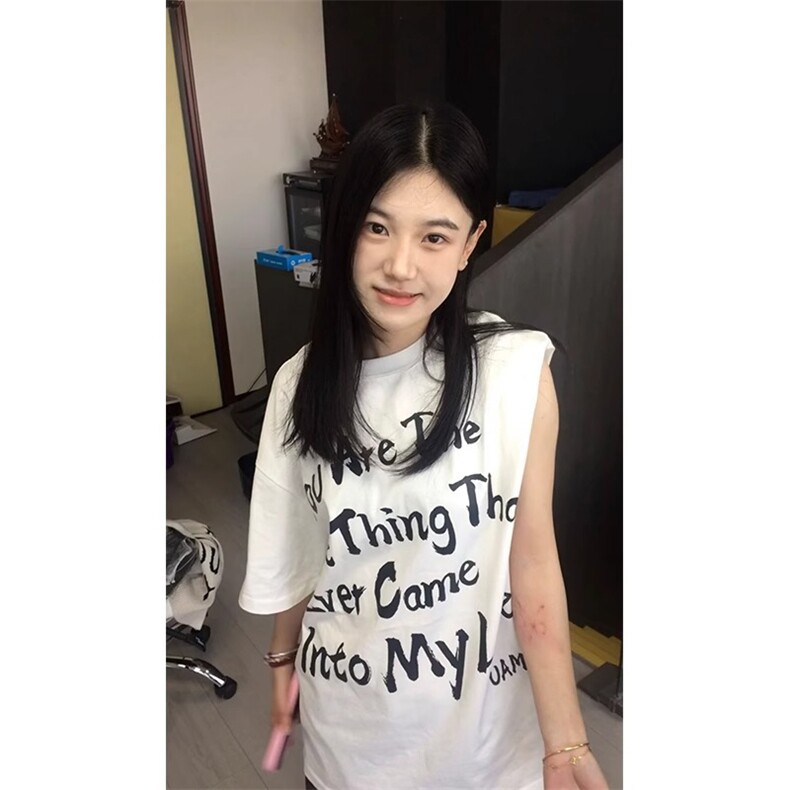 T0763-P25复古涂鸦字母 小众设计纯棉T 宽松设计感男女款短袖图片