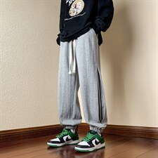 灰色