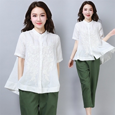 藏青色