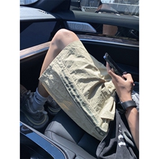 豆绿色
