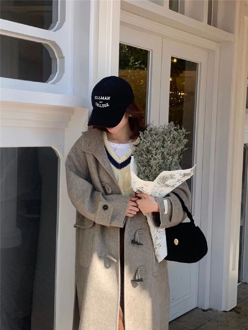 灰色连帽呢子大衣女中长款2023新款宽松牛角扣夹棉加厚毛呢外套,女装毛呢外套,红依娜