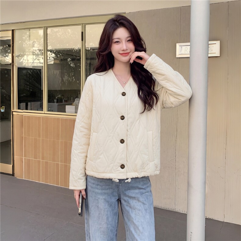 2026秋季新款米白V领棉服女短款轻薄夹棉外套上衣,女装棉衣/棉服,