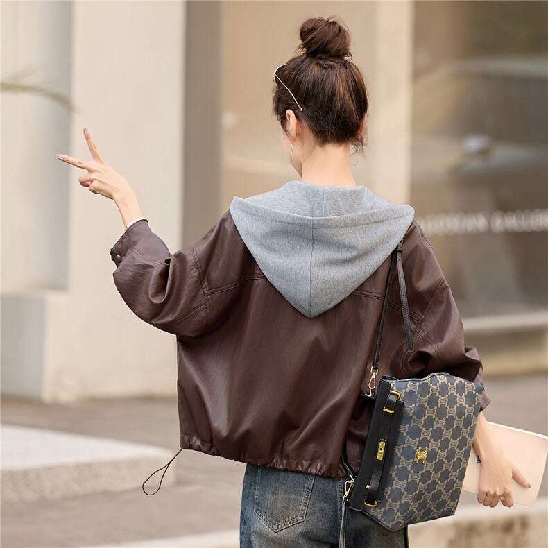 假两件套PU皮连帽短外套女秋季2025新款小个子宽松休闲复古皮夹克,女装皮衣,牡丹诺