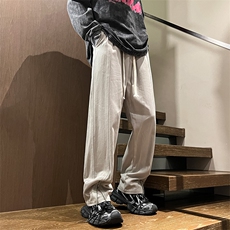 浅灰色