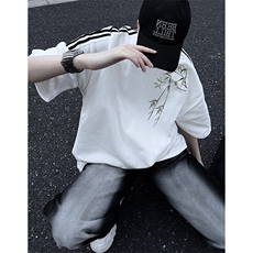 白色