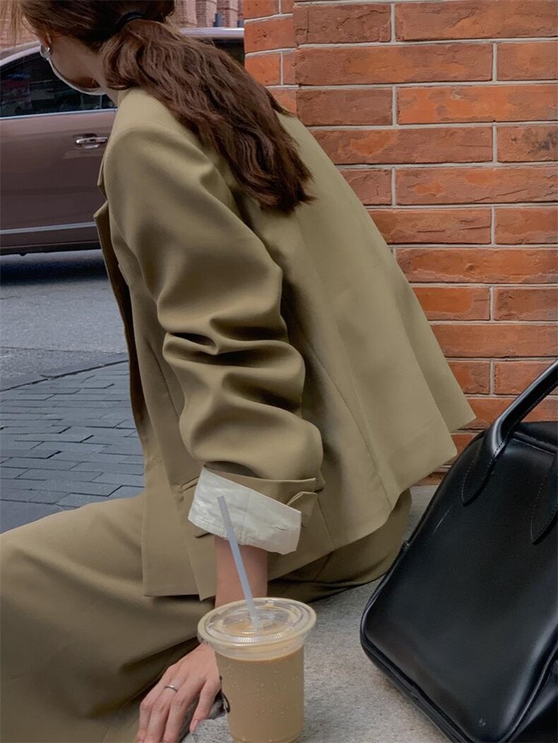 西服套装，女装职业装，hello september