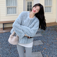 韩系温柔皮毛一体外套女2025冬季甜美浅蓝色加厚保暖软糯毛绒外套，女装皮草，2C056