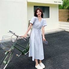 新款蓝色细条纹v领连衣裙2C158-8388-P120-K178，女装连衣裙，2C158