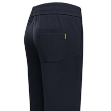 藏青色