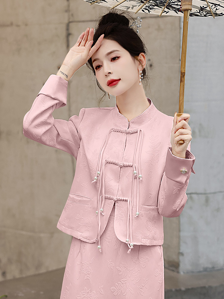 新中式国风女2024春秋新款高级感气质盘扣唐装今年流行,女装短外套,韩美纤衣