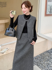 灰色高级感小香风马甲套装裙女2025秋季复古气质轻熟风毛呢三件套，女装套装/套裙，纯色衣恋