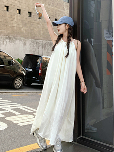 挂脖领露肩无袖连衣裙女夏2024新款设计感麻绳慵懒宽松显瘦长裙子图片