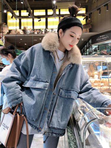 加厚款真毛领牛仔外套，女装，一杭