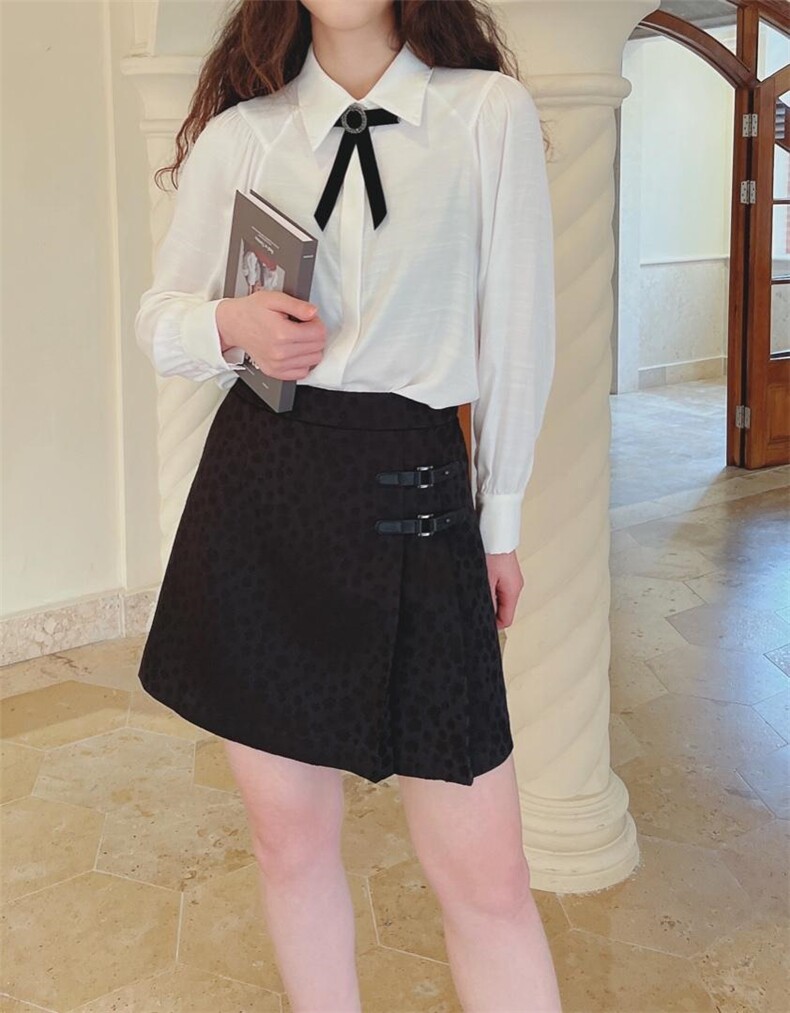 8022飘带衬衣通勤减龄，其它，书房里