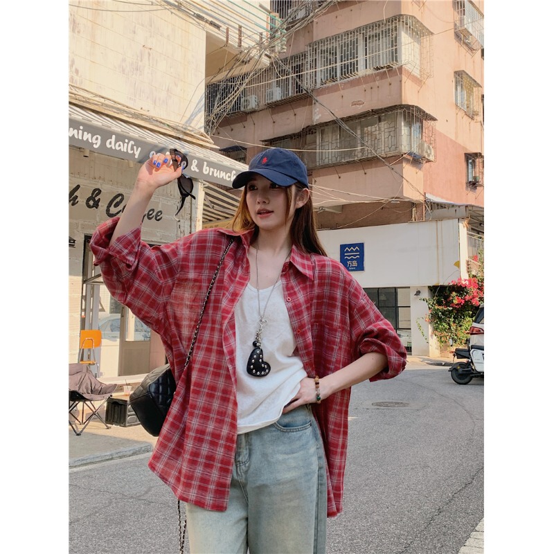 Lazy Style Loose and Versatile Red Plaid Shirt for Women 2026 New Niche Design Casual Long-Sleeved Sun Protection Shirt