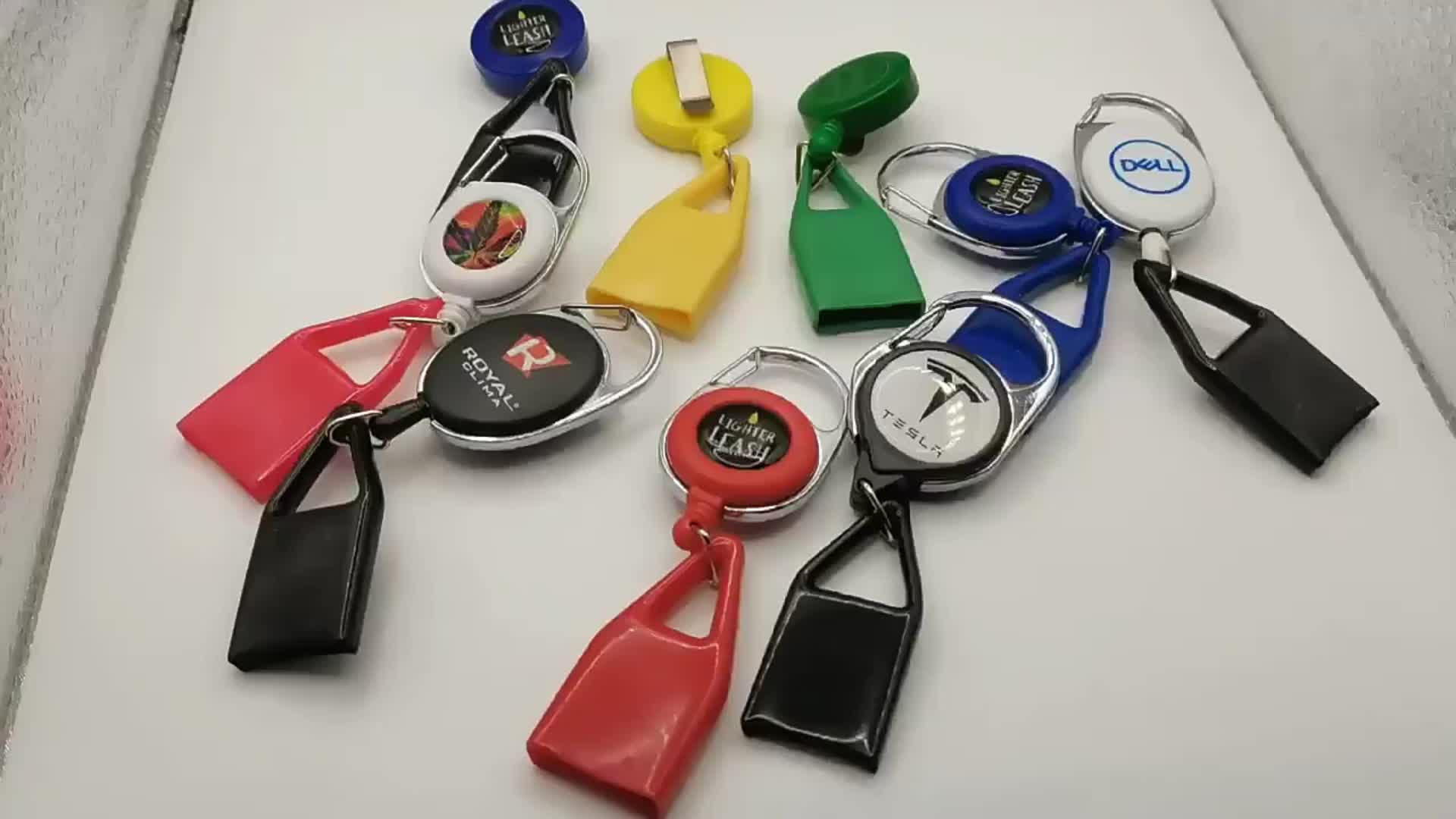 Custom Retractable Badge Rubber Lighter Holder Smoking Tobacco Shop Gift Lighter Clipper Pull