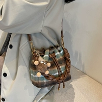 Зеленая подвеска