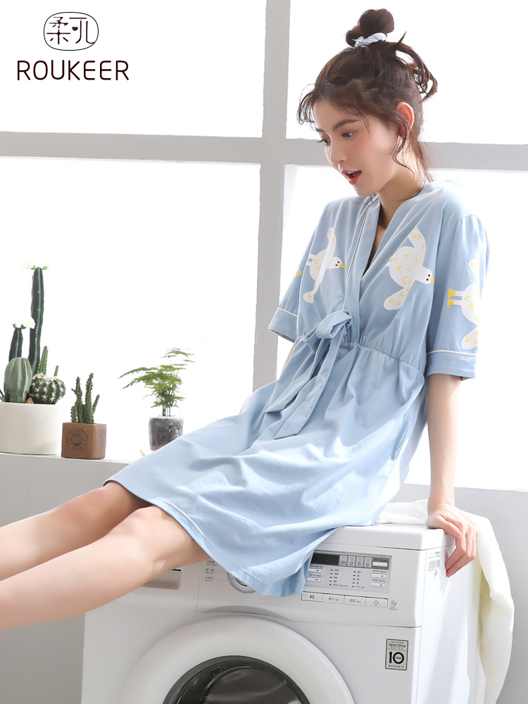 Mùa hè ngủ bên ngoài có thể là phiên bản Hàn Quốc của sinh viên mang thai pajama lỏng lẻo đang mang thai phụ nữ váy ngắn tay mùa hè bông lớn mặc tươi.