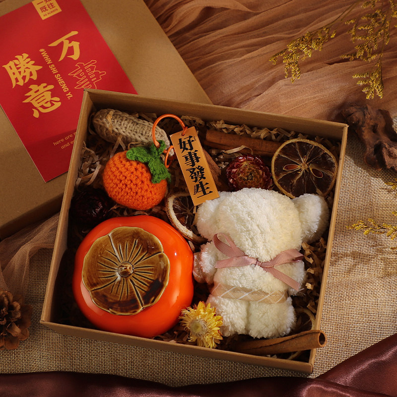 Birthday gift Practical woman send boyfriend a little crowdsourced and senior feel gift box to send Mother's Mother's Day gift