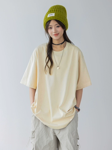 Белая футболка для женщин 2025 Новое прохладное и высококачественное чистое круглое цвет с короткими рукавами.