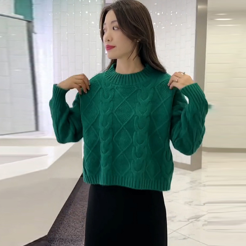 Knitted Sweater and Skirt Set for Women, 2025 Autumn and Winter New Style, Cable Knit, Loose Fit, Diamond Pattern, Round Neck, Slimming Two-Piece Set, Trendy
