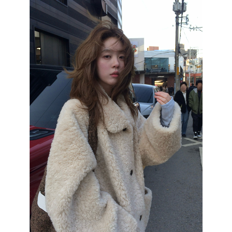 Meorra Flowing Light Lapel Lamb Wool Coat for Women, New Winter Korean Style Casual Thickened Fleece Coat Meorra Flowing Light Lapel Lamb Wool Coat for Women, New Winter Korean Style Casual Thickened Fleece Coat