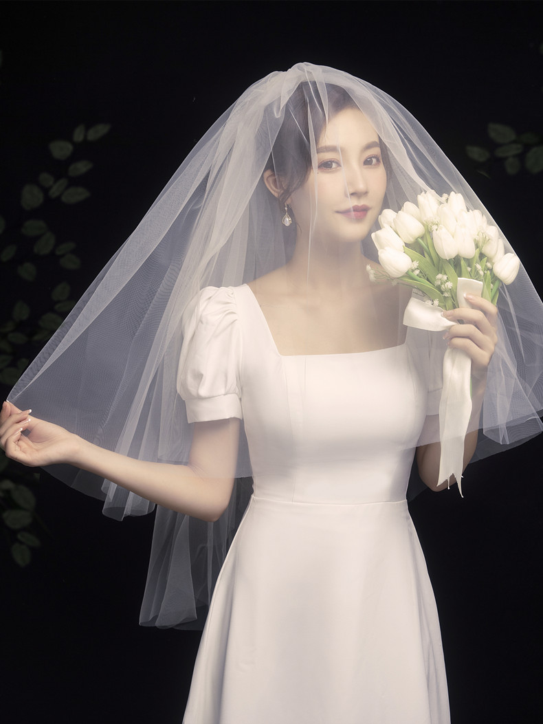 Bride wedding main wedding veil French wedding double-layer puffy headdress Champagne color short simple photo props