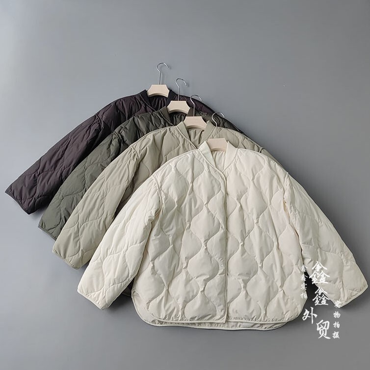 Xinxin Simple Loose Casual Quilted Lightweight Quilted down Jacket with Drop Shoulder Sleeves, Warm and Versatile Outerwear Xinxin Simple Loose Casual Quilted Lightweight Quilted down Jacket with Drop Shoulder Sleeves, Warm and Versatile Outerwear