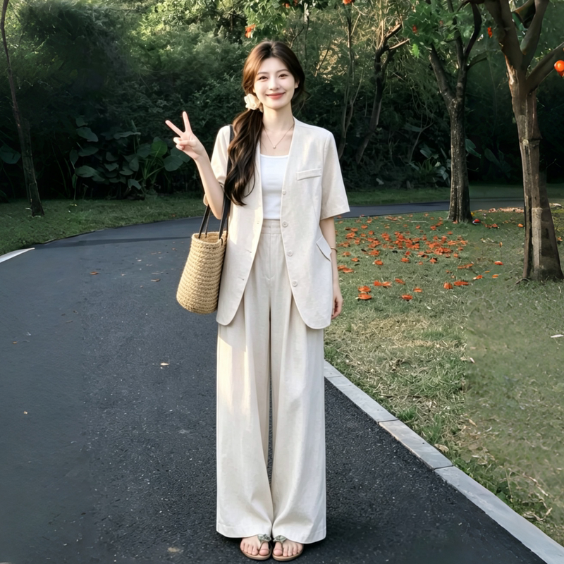 Korean-Style Short-Sleeved Thin Blazer and Wide-Leg Pants Set for Women, Summer High-End Elegant and Stylish Two-Piece Set, Super Popular