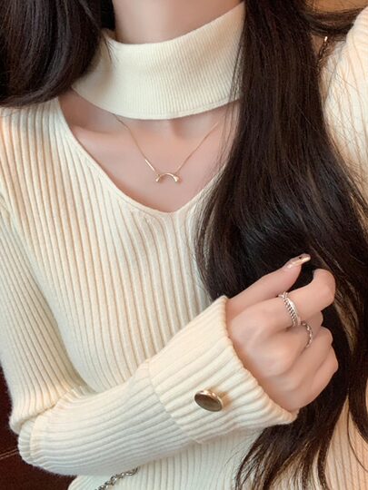 红色挂脖V领毛衣女装春秋2025新款半高领镂空针织打底衫内搭上衣