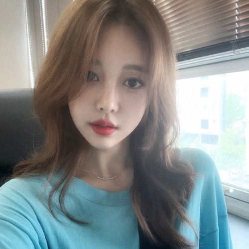 100 recommendations from South Korea on the same day Jumei conch color waistless long-sleeved T-shirt female AE225