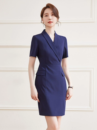 Приталенное платье, летнее ювелирное украшение для работы, яркий броский стиль, по фигуре