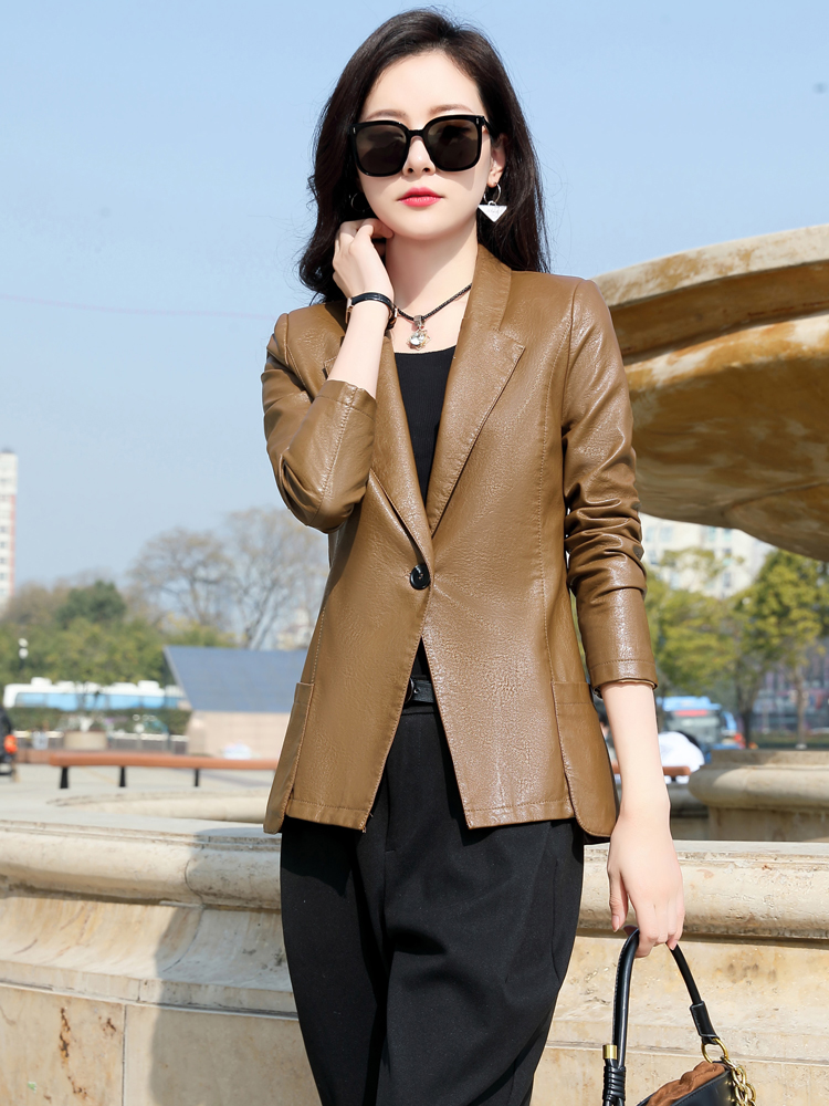 2025皮衣女春装新款韩版显瘦神器来了。西装领设计太绝了