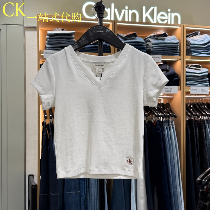 Calvin Klein/Ck Jeans2026 Summer Women's Ribbed Hottie Right-Shoulder V-Neck Short-Sleeved T-Shirt 47C910G Calvin Klein/Ck Jeans2026 Summer Women's Ribbed Hottie Right-Shoulder V-Neck Short-Sleeved T-Shirt 47C910G