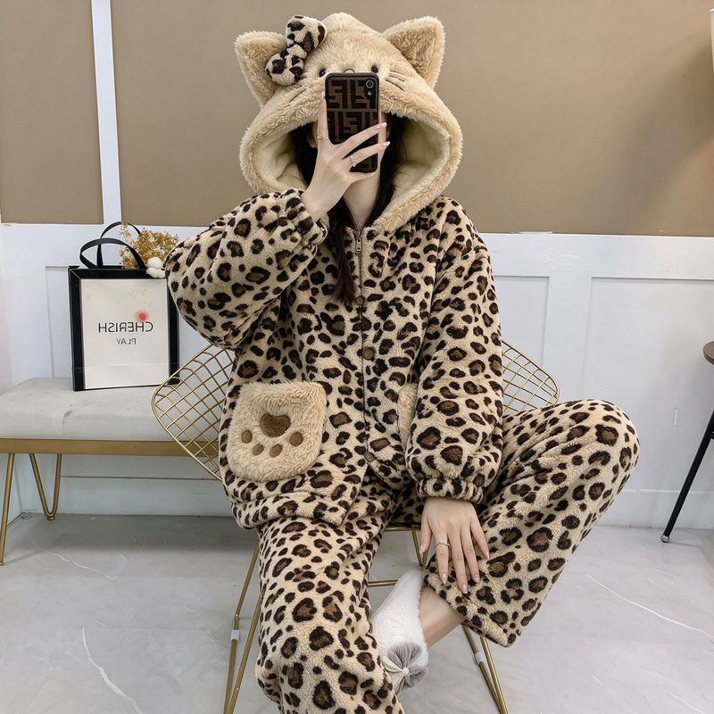 Coral Fleece Two-Piece Set for Women 2026 Autumn and Winter Leopard Print Suit Home Wear Thickened Hooded Can Be Worn Outside Pajamas