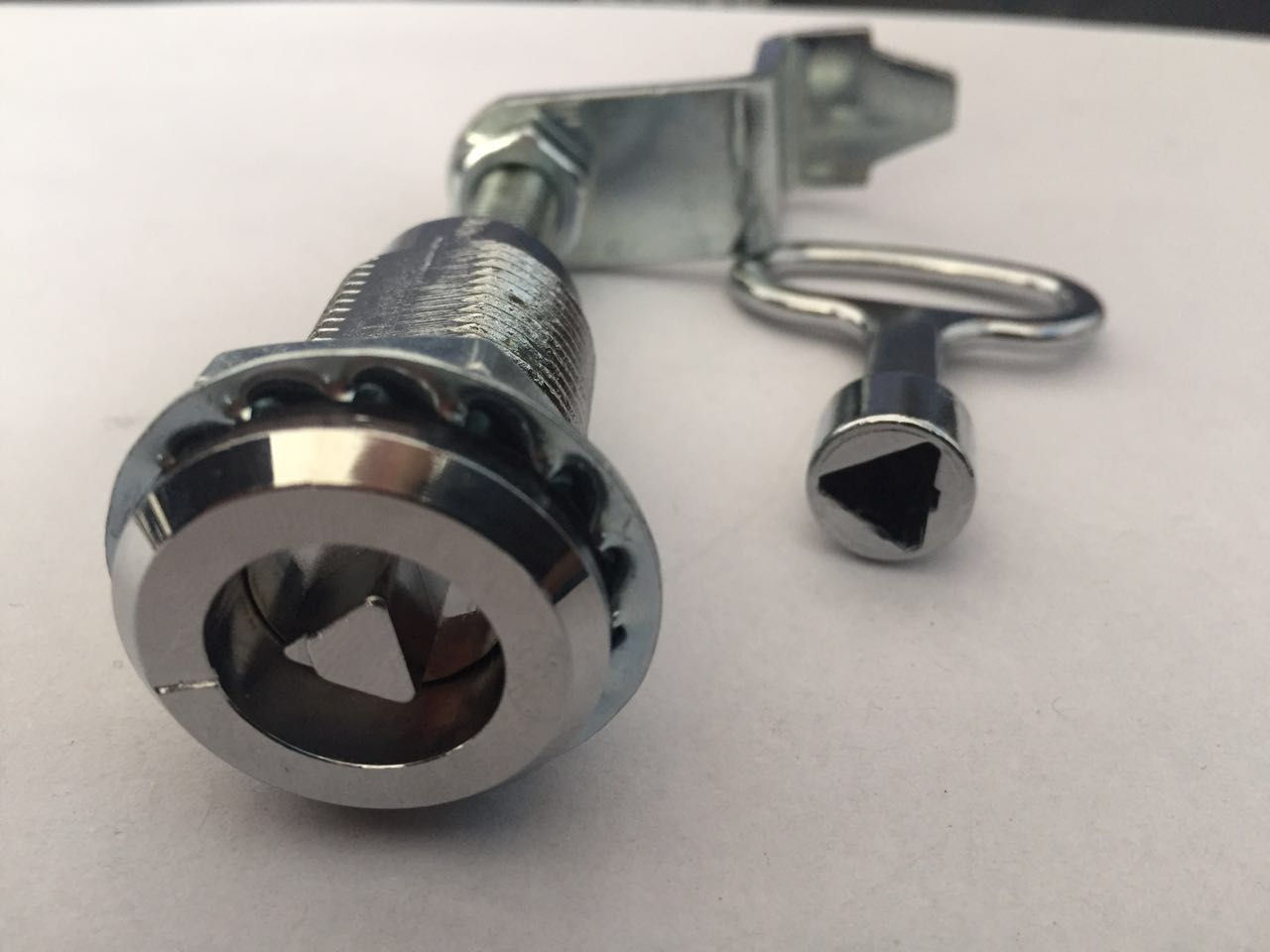Large amount of stainless steel manhole cover anti-theft lock Resin composite ball ink manhole cover with hidden lock Triangular tongue lock