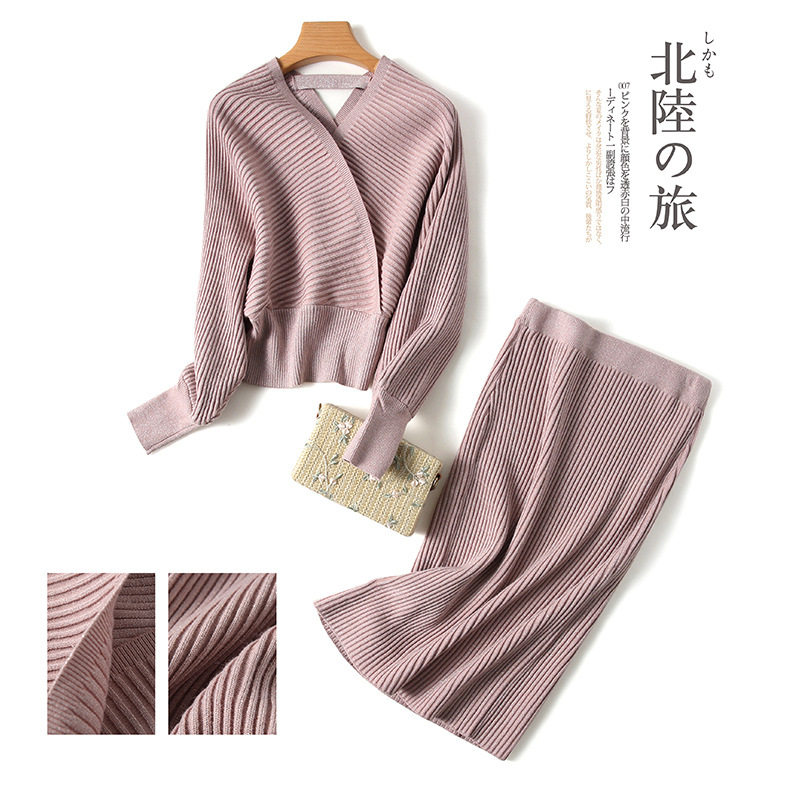 Big card outlet European and American foreign trade Beef Cattle Goods cut Withdrawal Cabinet Tailstock Knit Sweater Bag Hip half body dress Two sets