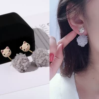 3205 Середные серьги Серых Свиньи