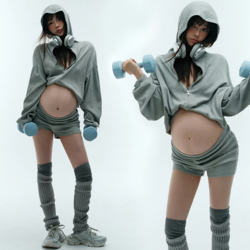 New Photo Studio Maternity Wear Theme Casual Sports Style Fashion Gray Big Belly Mommy Art Photo Photo Clothing New Photo Studio Maternity Wear Theme Casual Sports Style Fashion Gray Big Belly Mommy Art Photo Photo Clothing