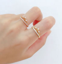 Yiqi jewelry rose 18K gold small fresh diamond ring Crown diamond ring jewelry customization