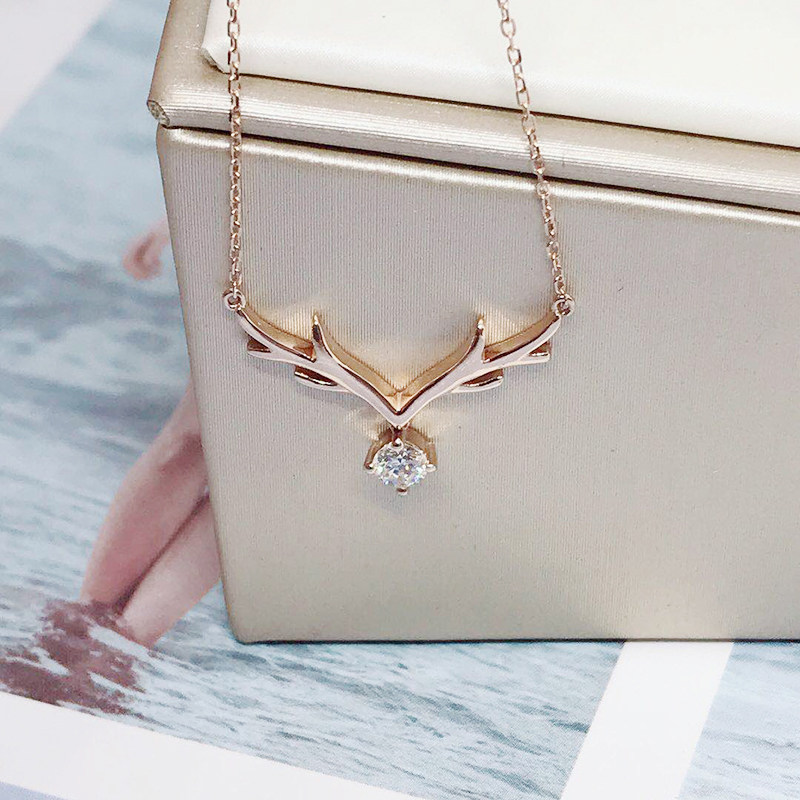 Yiqi Jewelry Send Girlfriend For Marriage 18K Gold Diamond Necklace Diamond Pendant Loose Diamond Real Diamond Customization