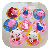 Baby bathing playing water pinching small yellow duck small pink pig infant and many floating duck swimming ring toys