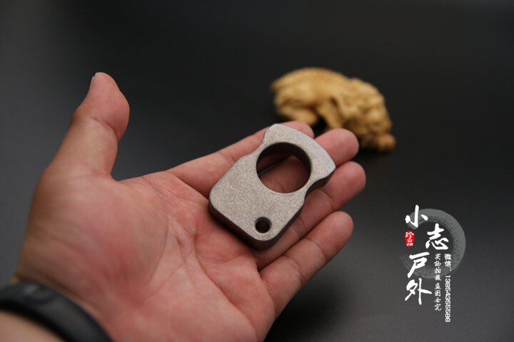 6 years old shop with TC4 titanium alloy EDC to make play pieces male and female anti-body, body-proof ring ring