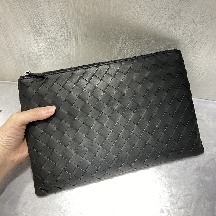 Light luxury men's bag clutch bag 2022 new trendy fashion clip bag fetal cowhide woven clutch bag business envelope bag