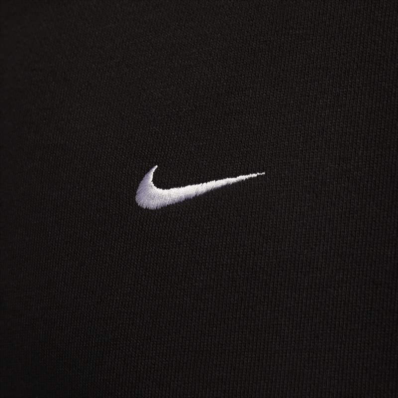 Спортивная теплая куртка Nike для отдыха с капюшоном