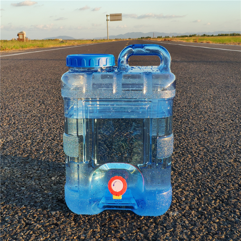 Wash - tank Washing tank Vehicle container Outdoor horizontal bucket with faucet self - driving