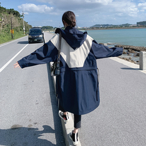 Windbreaker womens long maternity dress 2021 spring and autumn new hooded jacket Korean version of the tide spicy mom loose foreign style coat