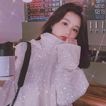 Pregnant women Autumn short coat 2021 New Tide mother small fragrant wind long sleeve coat Korean version loose belly belly sequin trench coat